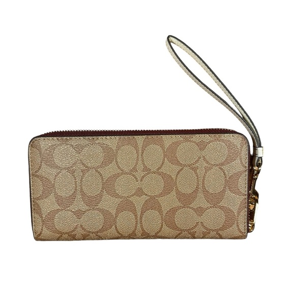 NEW Coach X Peanuts Long Zip Around Wallet In Signature Canvas Varsity Patches - Picture 14 of 15